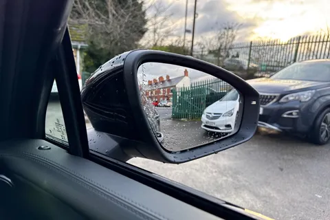 Volkswagen Tiguan 2.0 TDI R-Line DSG Euro 6 (s/s) 5dr Thumbnail #42