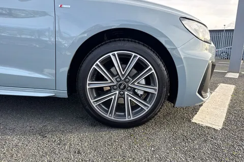 DF75NWH Audi A1 S line 30 TFSI 116 PS S tronic Thumbnail #10