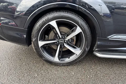 7 of 57 for Audi Q7 Black Edition 50 TDI quattro 286 PS tiptronic