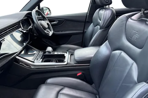 11 of 57 for Audi Q7 Black Edition 50 TDI quattro 286 PS tiptronic