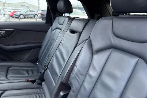 14 of 57 for Audi Q7 Black Edition 50 TDI quattro 286 PS tiptronic