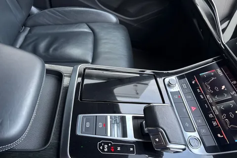 20 of 57 for Audi Q7 Black Edition 50 TDI quattro 286 PS tiptronic