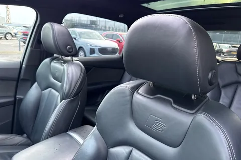 21 of 57 for Audi Q7 Black Edition 50 TDI quattro 286 PS tiptronic