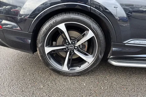 24 of 57 for Audi Q7 Black Edition 50 TDI quattro 286 PS tiptronic