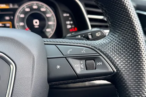 26 of 57 for Audi Q7 Black Edition 50 TDI quattro 286 PS tiptronic