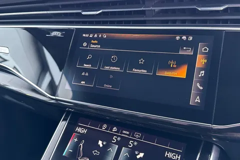 36 of 57 for Audi Q7 Black Edition 50 TDI quattro 286 PS tiptronic