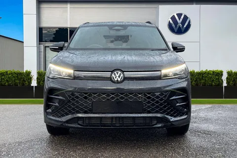  Volkswagen Tiguan 2.0 TDI R-Line DSG Euro 6 (s/s) 5dr Thumbnail #6