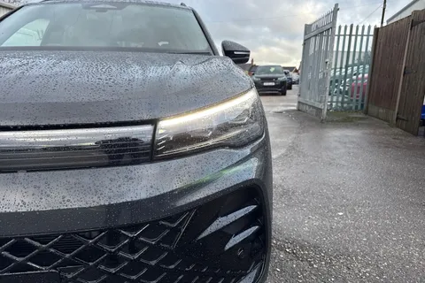  Volkswagen Tiguan 2.0 TDI R-Line DSG Euro 6 (s/s) 5dr Thumbnail #25