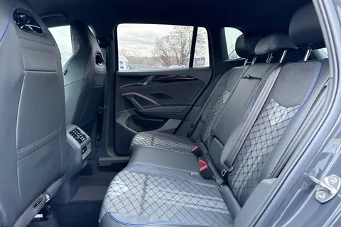  Volkswagen Tiguan 2.0 TDI R-Line DSG Euro 6 (s/s) 5dr Thumbnail #36