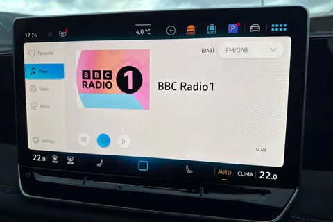  Volkswagen Tiguan 2.0 TDI R-Line DSG Euro 6 (s/s) 5dr Thumbnail #51