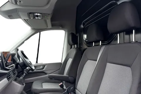 MF74OFP Volkswagen Crafter 2.0TDI (140PS) CR35 MWB Manual Thumbnail #11