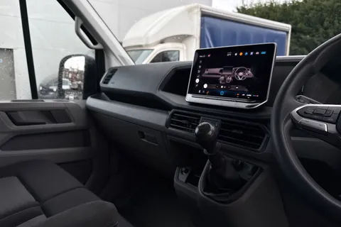 ML74CRJ Volkswagen Crafter 2.0 TDI 140PS Commerce Plus High Roof Van Thumbnail #15