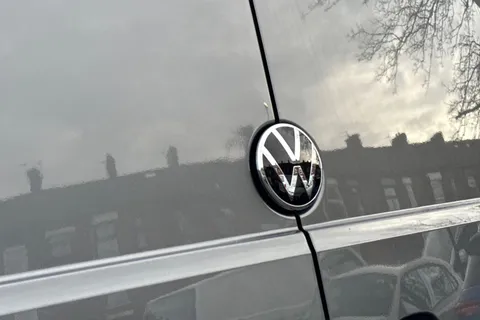 ML74CRJ Volkswagen Crafter 2.0 TDI 140PS Commerce Plus High Roof Van Thumbnail #25