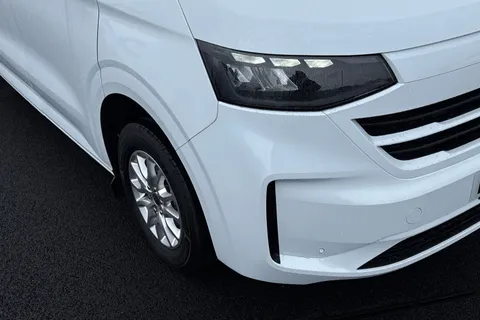 MF75FCL Volkswagen Transporter 2.0 TDI 150 Commerce Pro Van Auto Thumbnail #17