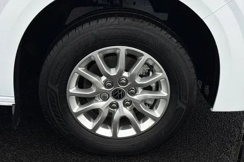 MF75FCL Volkswagen Transporter 2.0 TDI 150 Commerce Pro Van Auto Thumbnail #24