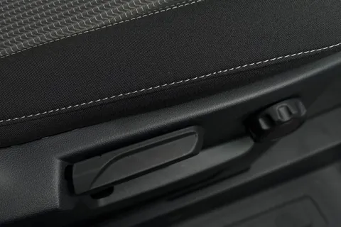 MF75FCL Volkswagen Transporter 2.0 TDI 150 Commerce Pro Van Auto Thumbnail #33