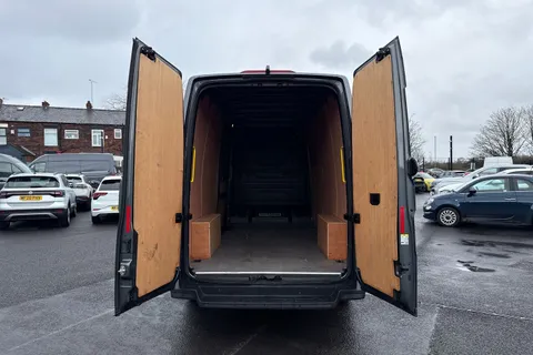 MJ74HBU Volkswagen Crafter 2.0 TDI 140PS Commerce Plus High Roof Van Thumbnail #32