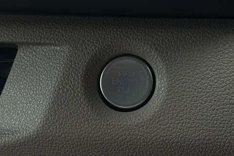 DF75VGX Volkswagen California 2.0 TDI Beach Camper 5dr DSG Thumbnail #47