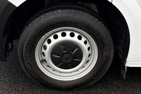 MF25JGU Volkswagen Transporter 2.0 TDI 150 Commerce Plus Van Thumbnail #7