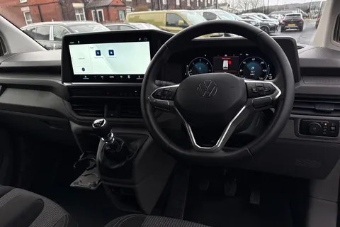 MF25JGU Volkswagen Transporter 2.0 TDI 150 Commerce Plus Van Thumbnail #13