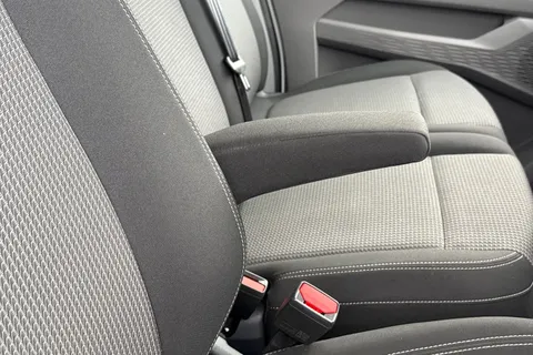 MF25JGU Volkswagen Transporter 2.0 TDI 150 Commerce Plus Van Thumbnail #33