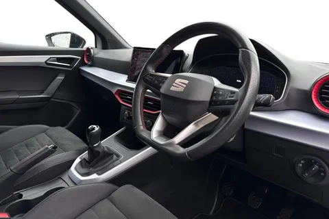 DG24HCC SEAT Arona 1.0 TSI FR Sport Euro 6 (s/s) 5dr Thumbnail #14