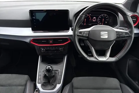 DG24HCC SEAT Arona 1.0 TSI FR Sport Euro 6 (s/s) 5dr Thumbnail #18