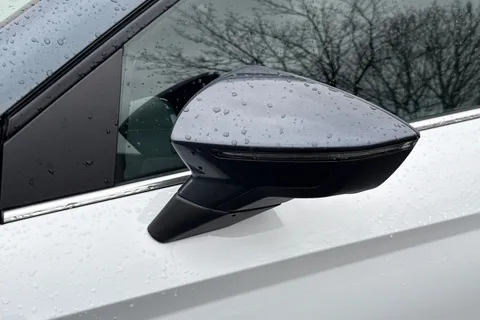 DG24HCC SEAT Arona 1.0 TSI FR Sport Euro 6 (s/s) 5dr Thumbnail #33