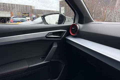 DG24HCC SEAT Arona 1.0 TSI FR Sport Euro 6 (s/s) 5dr Thumbnail #34