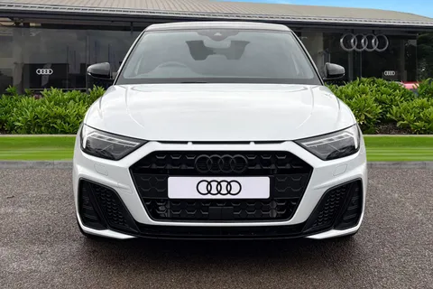  Audi A1 1.5 TFSI 35 Black Edition Sportback S Tronic Euro 6 (s/s) 5dr Thumbnail #6