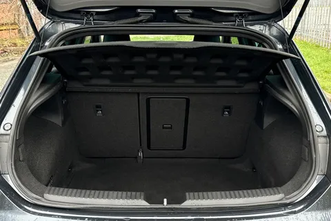 CK20JYV SEAT Leon 1.5 TSI EVO FR Black Edition Euro 6 (s/s) 5dr Thumbnail #8