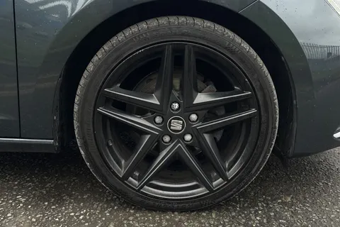 CK20JYV SEAT Leon 1.5 TSI EVO FR Black Edition Euro 6 (s/s) 5dr Thumbnail #14