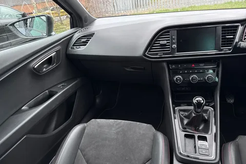 CK20JYV SEAT Leon 1.5 TSI EVO FR Black Edition Euro 6 (s/s) 5dr Thumbnail #21