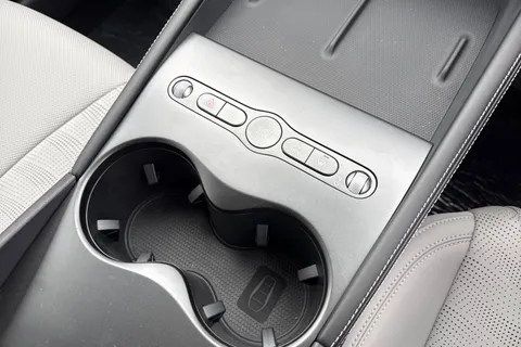  BYD Seal 6 1.5 DM-i 10kWh Boost CVT Auto Euro 6 (s/s) 5dr Thumbnail #20