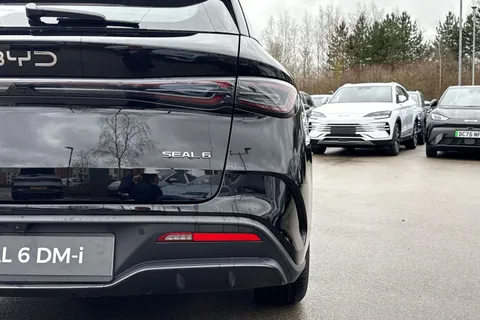  BYD Seal 6 1.5 DM-i 10kWh Boost CVT Auto Euro 6 (s/s) 5dr Thumbnail #32