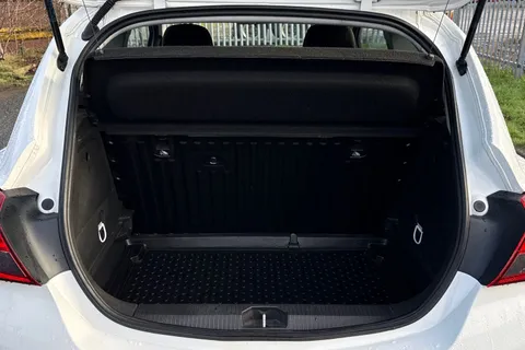 6 of 40 for Vauxhall Corsa 1.4i ecoFLEX Limited Edition Euro 6 3dr