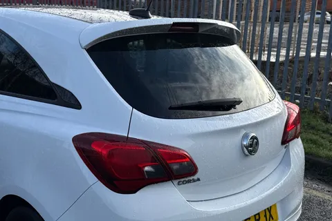 7 of 40 for Vauxhall Corsa 1.4i ecoFLEX Limited Edition Euro 6 3dr