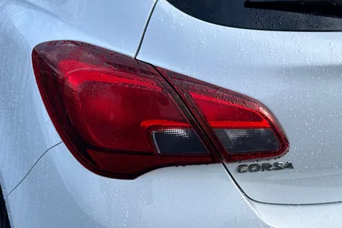 26 of 40 for Vauxhall Corsa 1.4i ecoFLEX Limited Edition Euro 6 3dr