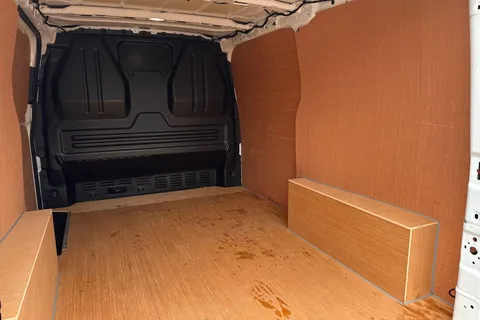 42 of 64 for Volkswagen Transporter Commerce Plus 2.0 TDI 110 PS 6sp Manual