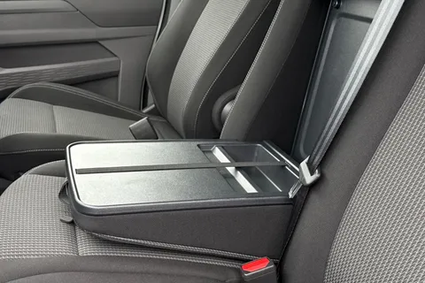 51 of 64 for Volkswagen Transporter Commerce Plus 2.0 TDI 110 PS 6sp Manual