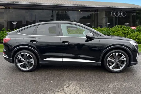 DF23NHB Audi Q4 e-tron Q4 Sportback S line 40 e-tron  150,00 kW Thumbnail #4