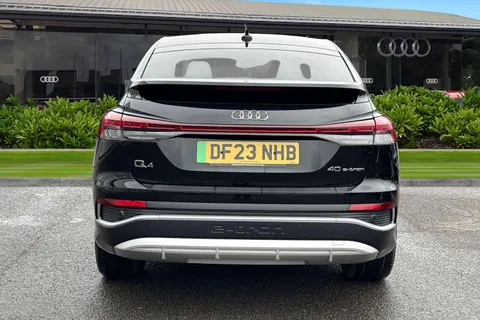 DF23NHB Audi Q4 e-tron Q4 Sportback S line 40 e-tron  150,00 kW Thumbnail #5