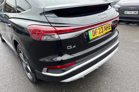 DF23NHB Audi Q4 e-tron Q4 Sportback S line 40 e-tron  150,00 kW Thumbnail #8