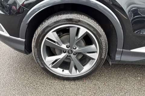 DF23NHB Audi Q4 e-tron Q4 Sportback S line 40 e-tron  150,00 kW Thumbnail #11