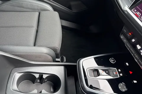 23 of 58 for Audi Q4 e-tron Q4 Sportback S line 40 e-tron 150,00 kW