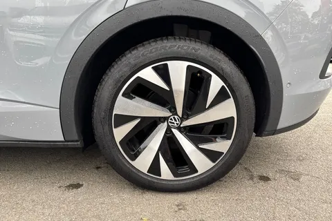 DA25BSU Volkswagen ID.5 128kW Max Pro 77kWh 5dr Auto | Rear Camera | ACC Thumbnail #12