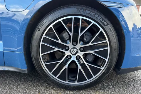 KY72BRV Porsche Taycan Performance 79.2kWh Auto RWD 4dr (11kW Charger) Thumbnail #7