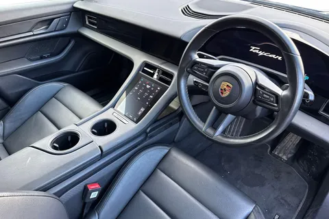 KY72BRV Porsche Taycan Performance 79.2kWh Auto RWD 4dr (11kW Charger) Thumbnail #8