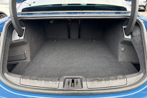 KY72BRV Porsche Taycan Performance 79.2kWh Auto RWD 4dr (11kW Charger) Thumbnail #10