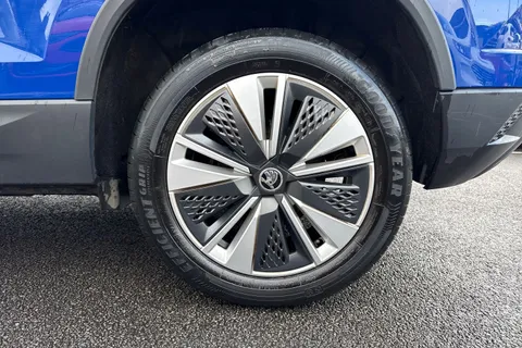OY72MSX Škoda Karoq 1.0 TSI SE Drive Euro 6 (s/s) 5dr Thumbnail #23